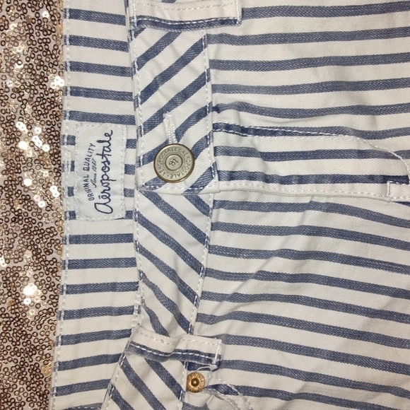 Aeropostale jean shorts with blue stripes size 11/12 used in great condition - Picture 2 of 12